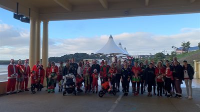 Rhedeg Hwyl Achos Siôn Corn
